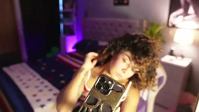 Freechat hannachris- on StripChat