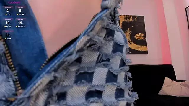 Freechat HannaConnor_ on StripChat