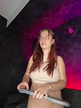 HannaSmiith on StripChat