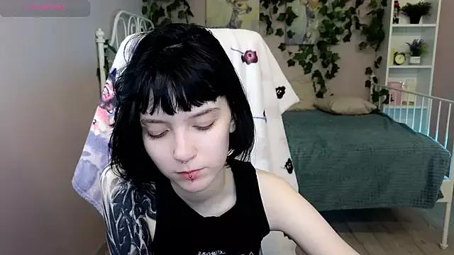 HazelTompson from StripChat