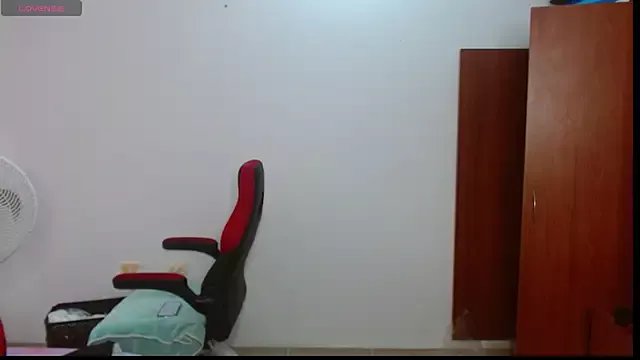 Freechat helenca43 on StripChat