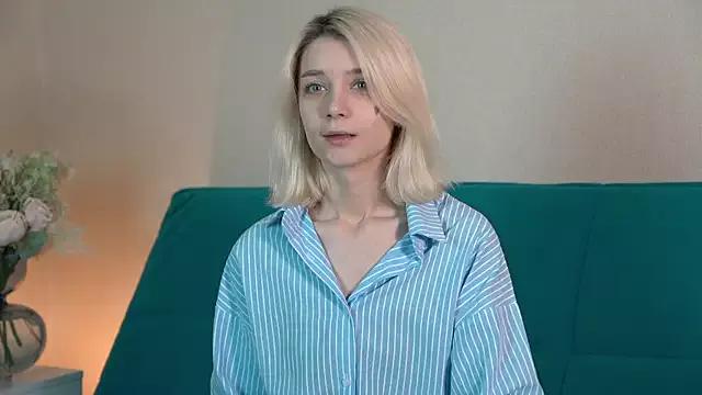 Freechat Hi_my_name_is on StripChat