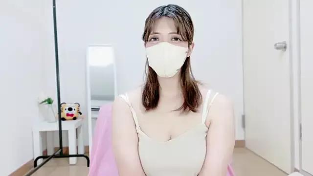 Freechat hinachuuu__D on StripChat