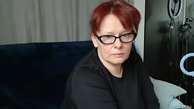 HoneyBBW96 — Play with pussy