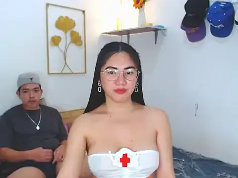 HornyCoupleCum on StripChat