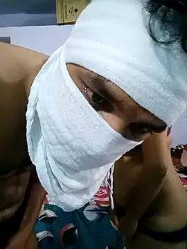 Freechat hot_wife_35 on StripChat