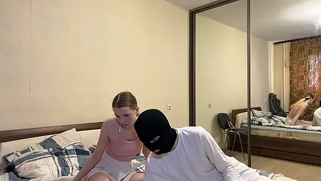 HotBabyCouple_