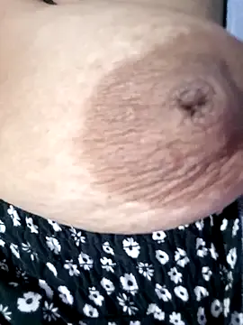 StripChat Hotmommax is Freechat Hotmommax — Helping me to get my goal cumsquirt prvt