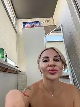 Freechat Hotnessi on StripChat