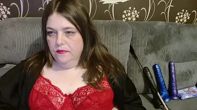 HousewifeMilf_Courtney