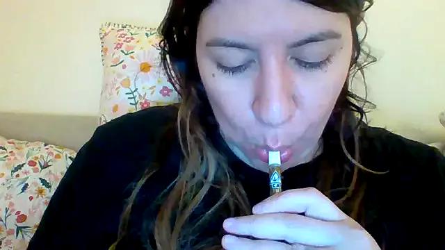 HYPHYtype on StripChat 
