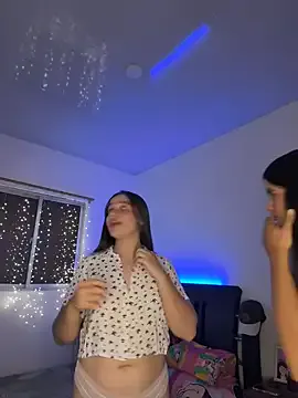 StripChat I_am_Zoe_Hot is Freechat I_am_Zoe_Hot — HAPPY VALENTINE'S DAY GIRLS