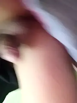 idocudai — Xut tinh nu c tip