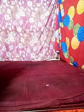 Dirty Indian-oyo-boudi wants you to fuck their body now Indian-oyo-boudi from StripChat