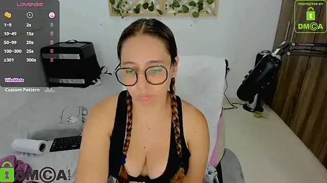 StripChat isa_loves_cum is Freechat isa_loves_cum — dildo en mi pussy