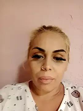 Sexy Izauri2025 wants you to fuck her body now izauri2025 from StripChat