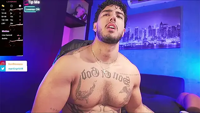 JACOB_MARTINS — lets shoot all over my chest  so close