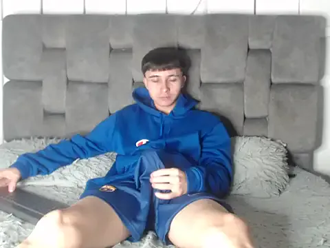 sc JeronimoSton is f JeronimoSton — show hot and cum