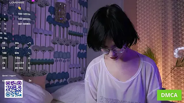 StripChat JodyHeap is Private JodyHeap — help me take off my shorts and top