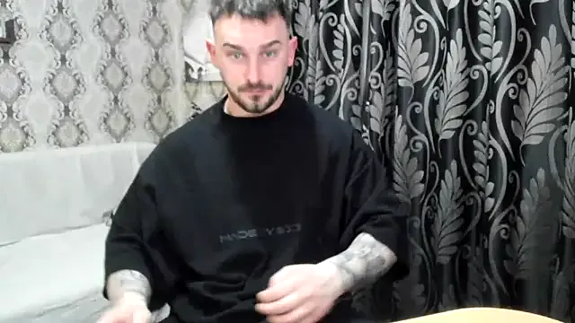 StripChat Jonmusclemaster is Freechat Jonmusclemaster — T-shirt off and play nipples hard cock