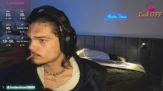 JordanShow on StripChat 