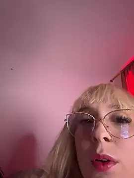 Juliettahot0819