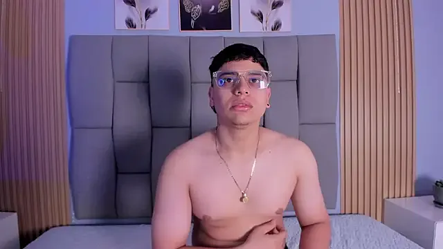 Kandyfrees_ — Lick her pussy! 