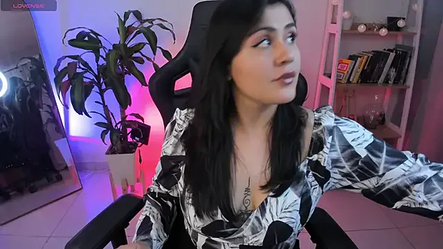 karlie02_ — Topless + cream boobs