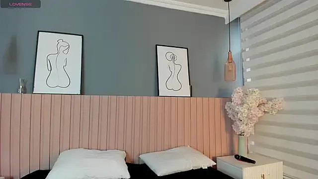 karo_linee1 — TIE BOOBS HARD