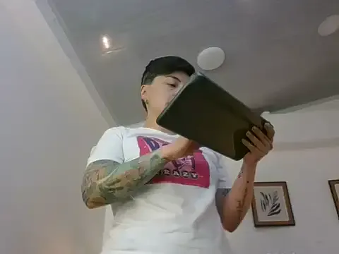 Freechat kat_paradise on StripChat