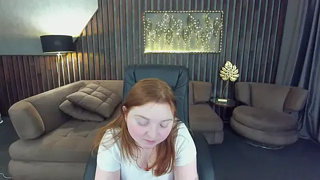 KattyRose8 on StripChat