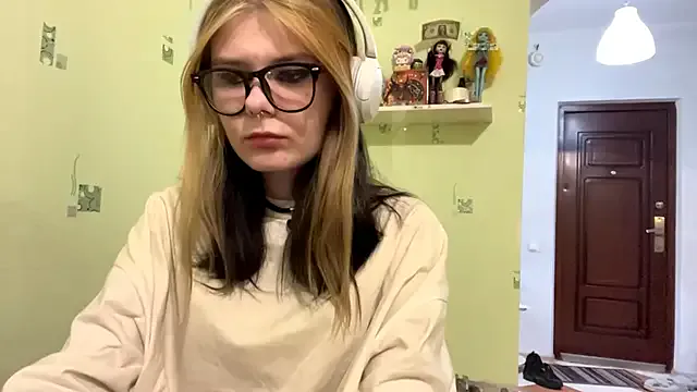Katyytv — Slap my ass 3