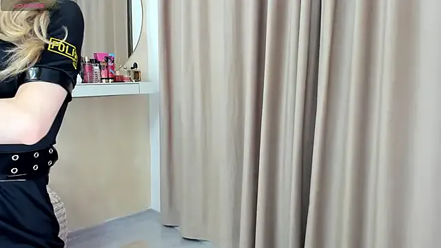 Freechat KaylaBenz on StripChat