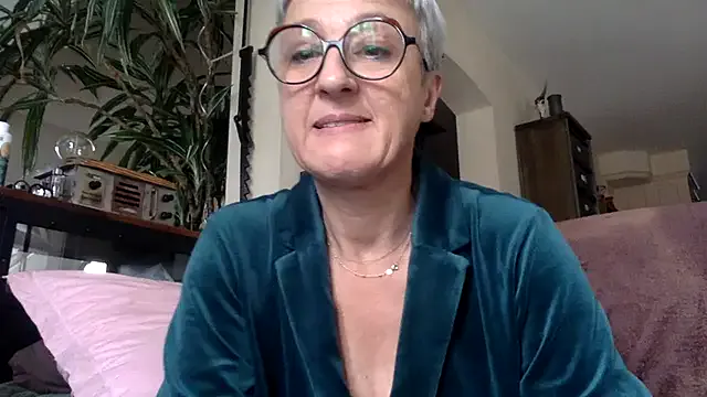 Freechat Kbimpakt on StripChat