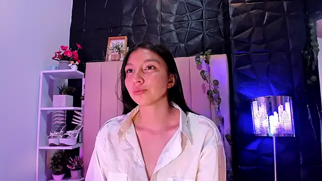 kendall_saenz on StripChat