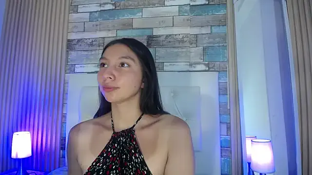 kendall_saenz on StripChat