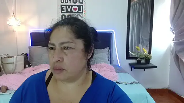 Keyla01_ — topples...