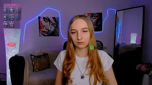 keylas_moan — flash ass