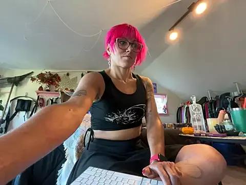 kinkycanner on StripChat