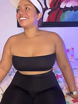 Kira_Spiicy — kiss kira welcome