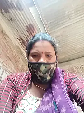 Kirti_sacsena