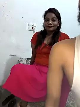 Group Kissing_Couple on StripChat