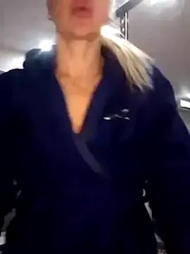 KissMiSveet from StripChat