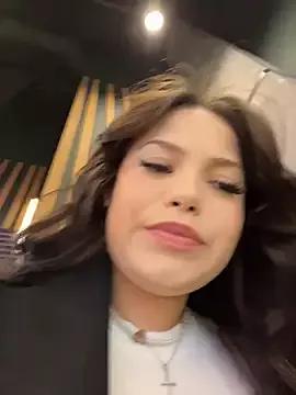 Admire sexy stripper Kissy_Moon Kissy_Moon from StripChat