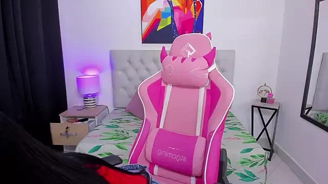 Freechat KristalFoxx on StripChat