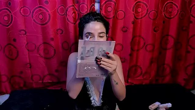 Kylie-fox on StripChat