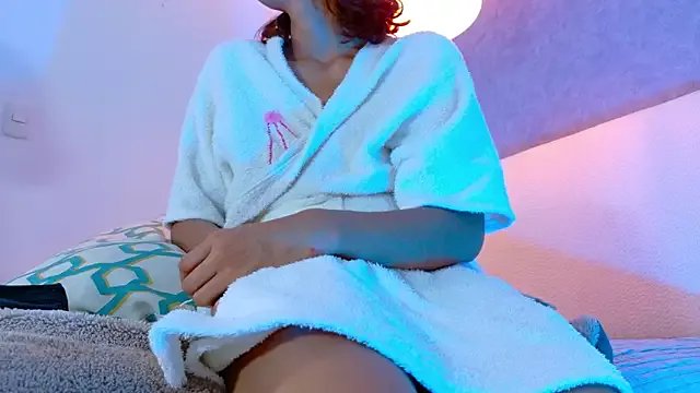 Freechat lanna_w on StripChat