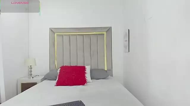 Freechat lapiz_lazuli12 on StripChat