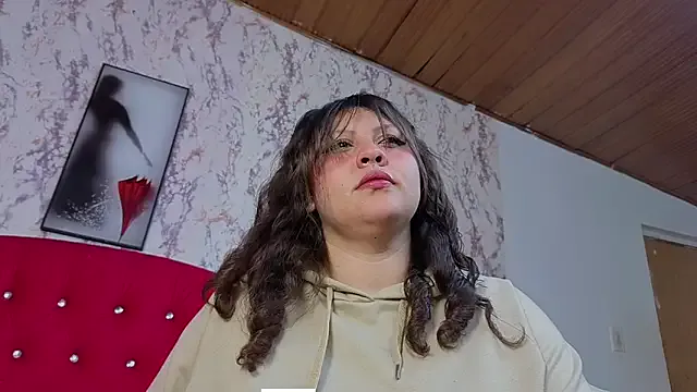 Larissa_Antonella — plug anal