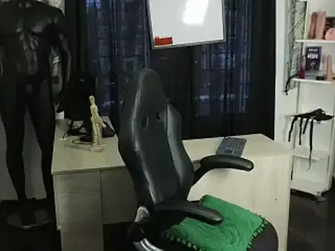 Latin_Duo13 — masturbarse